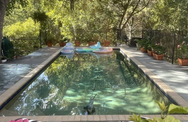 Creek Side Cottage, cerca del Lago Austin