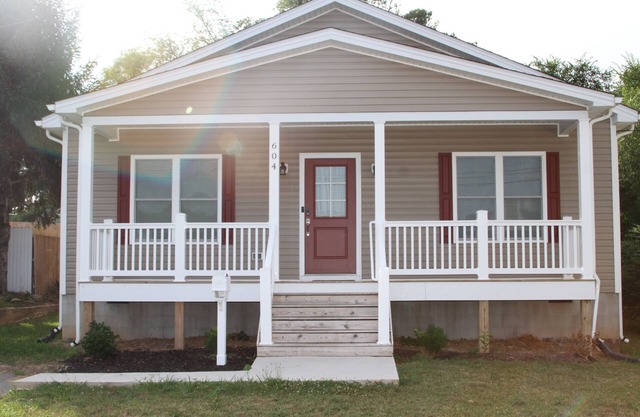 Cute Place 2yrs old near 2 Ski resorts, Many Wineries/Breweries, BR Parkway, .