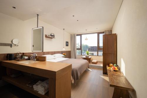 Jiuhuashan Zuowangshanli Hotel