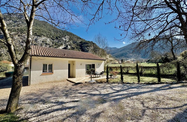 L'Écrin d'Ussat ✨Modern comfort & stunning mountain views!
