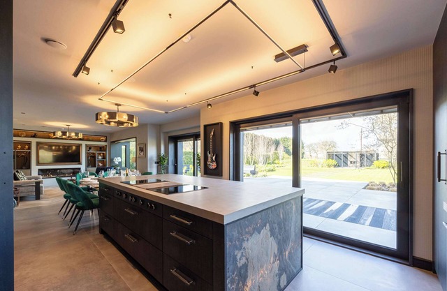 Luxury Alderley Retreat | Peak District | Parking | Sleeps 10