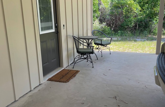 New 3-bedroom house in beautiful Douglas with cool AC and warm heat