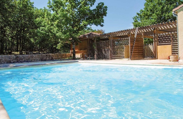 Bonito apartamento en Gramat con piscina.