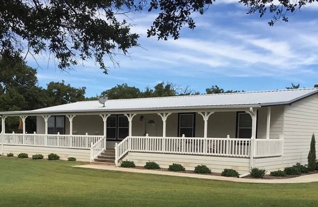 Saint Jo Ranch Retreat Across from Winery | 4BR, Porch and Valley Views