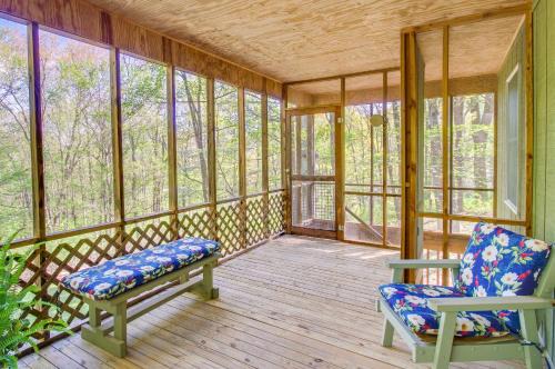Shenandoah National Park: Cabin w/Patio!