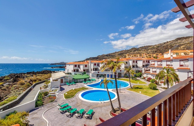 VV Isla Bonita- C - 84' con vistas al mar, piscina compartida y Wi-Fi
