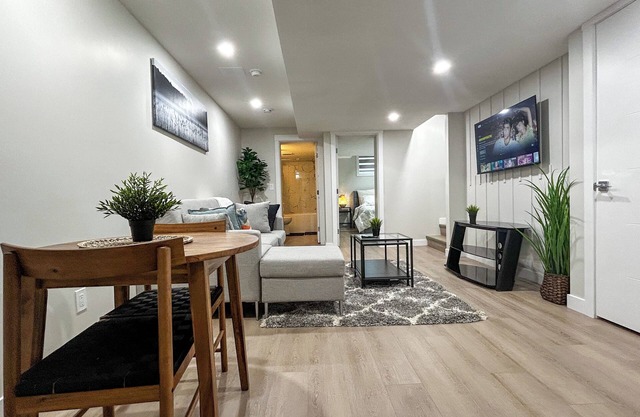 Work, Rest & Exercise | Calgary suite | Near Airport & Banff Route