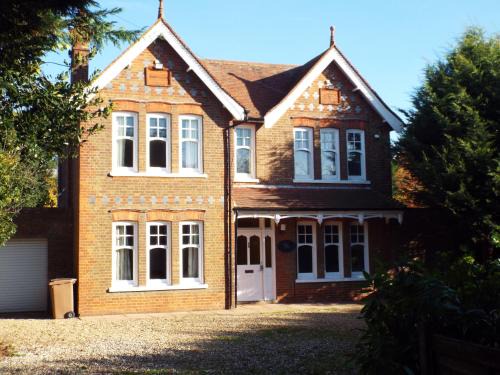Astwick Hotel | Brookside Lodge