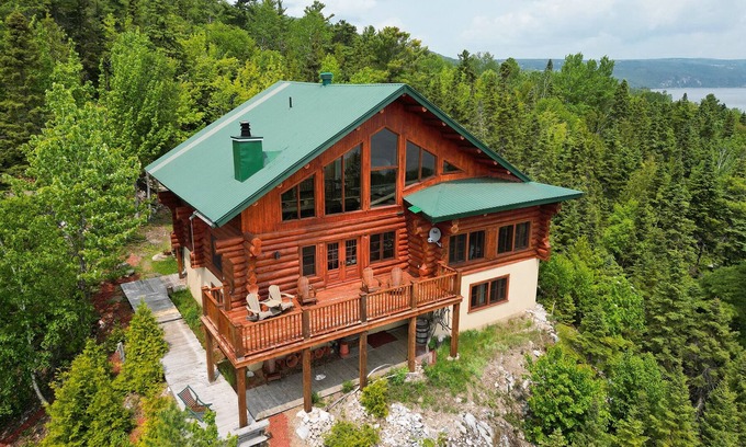 Saint Irenee Casa | Realize your dream!