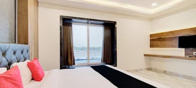 Hotel Krishna Raj