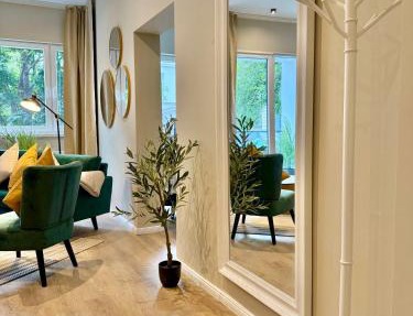 Design-Studio mit Balkon U39-2