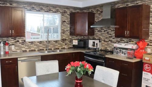 Cozy 3BR Downtown Fredericton Home with Parking