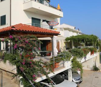 Apartments Plazibat