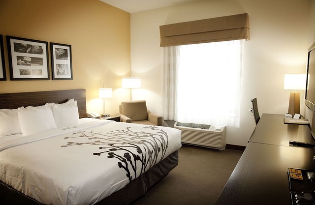 Sleep Inn & Suites Moundsville - Wheeling
