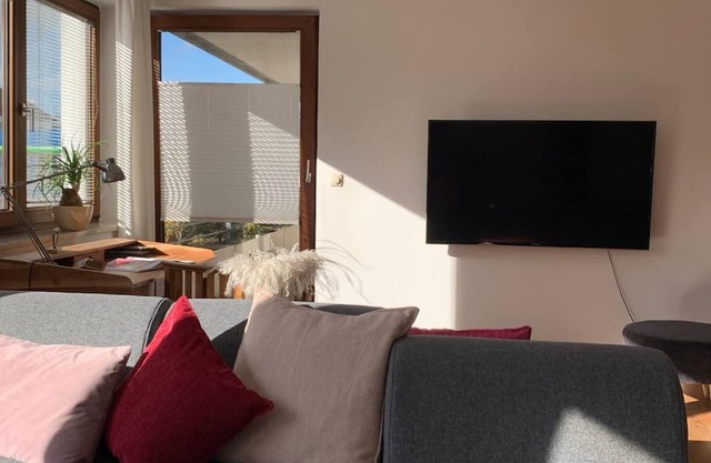 Apartamento 'Helle Und Gemütliche' con balcón y Wi-Fi