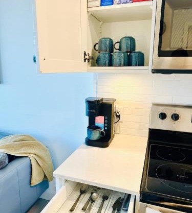 Downtown Condo, Stylish Comfy
