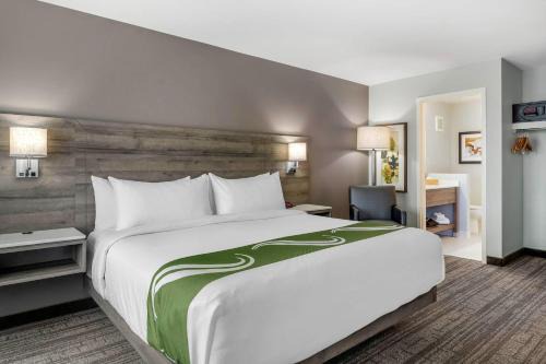 Amsterdam Inn & Suites, an Ascend Collection Hotel