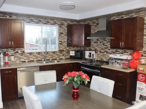 Cozy 3BR Downtown Fredericton Home with Parking