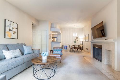 Tranquil Apt 2 King Suites Pet Friendly near DT Bellevue
